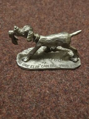 1975 Hallmark Little Gallery Dog Figurine